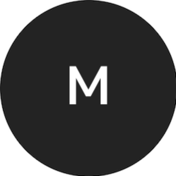 Meet your Posher, Monica - Picture 1 of 1